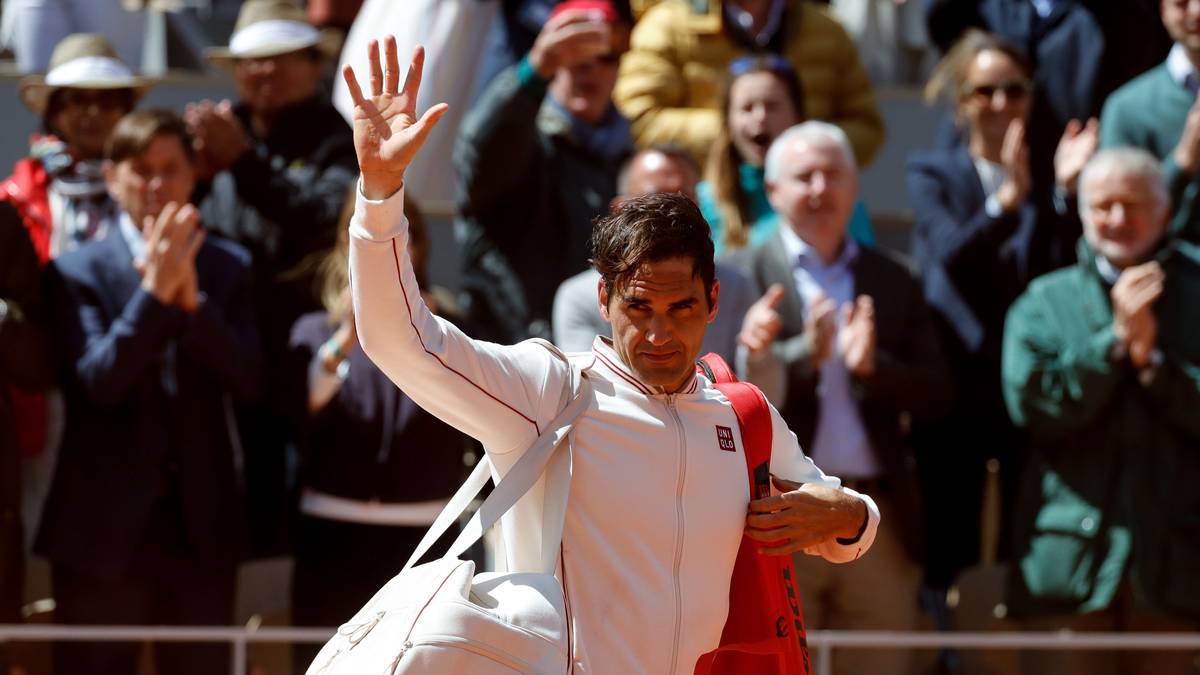 Nach drei Jahren Pause bestreitet Federer wieder die Sandplatz-Saison und kann bei den French Open überzeugen. Im Viertelfinale schaltet er seinen Landsmann Stan Wawrinka aus, im Halbfinale ist dann Sandplatz-Dominator Rafael Nadal zu stark. Dennoch kann Federer einen Erfolg verbuchen