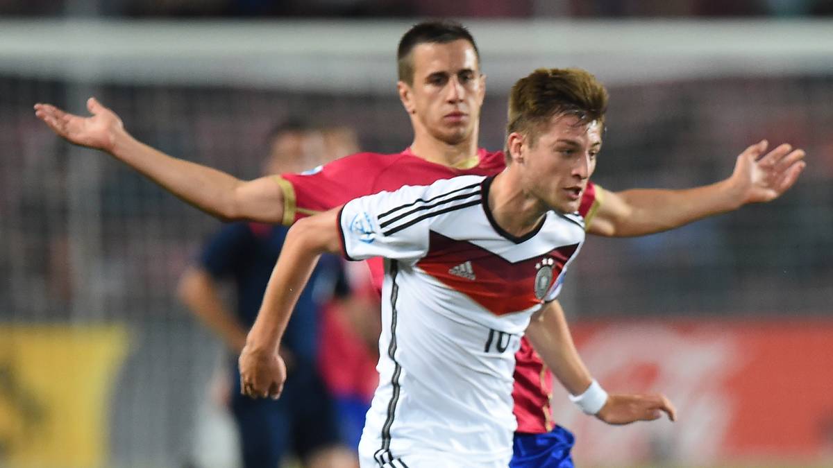 ROBIN KNOCHE: Sieht in der 8. Minute ganz alt aus, als ihn der Ex-Mainzer Djuricic 18 Meter vor dem Tor tunnelt und frei vor ter Stegen zum 1:0 für Serbien vollendet. Findet mit zunehmender Spieldauer wieder zu etwas mehr Souveränität - SPORT1-Note: 4,5