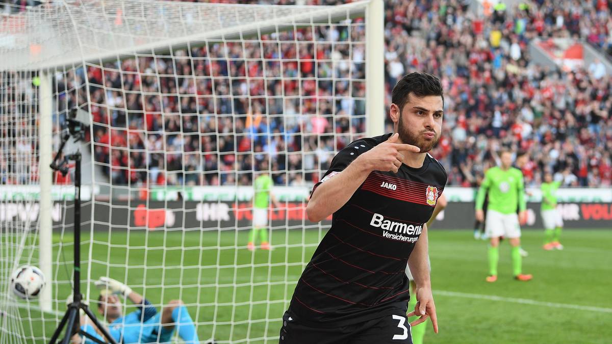 Und erneut schockt Bayer den VfL eiskalt: Kein Volland markiert mit dem zweiten Schuss überhaupt im Wolfsburger Strafraum das 2:0