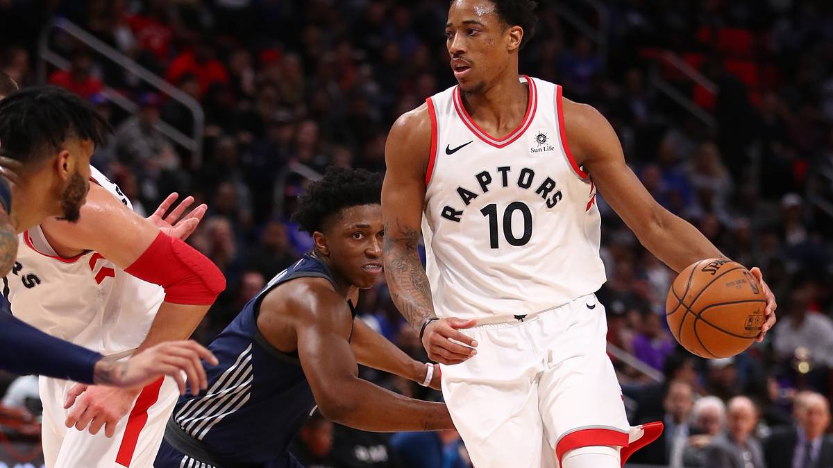 PLATZ 3 - TORONTO RAPTORS: Mit ähnlichem Personal aber einer runderneuerten Offense überraschte Toronto und schnappte sich Platz eins im Osten. MVP-Kandidat DeMar DeRozan trifft jetzt auch die Dreier, das Team ist gereift und spielt besser zusammen. Nun muss es endlich auch in den Playoffs klappen