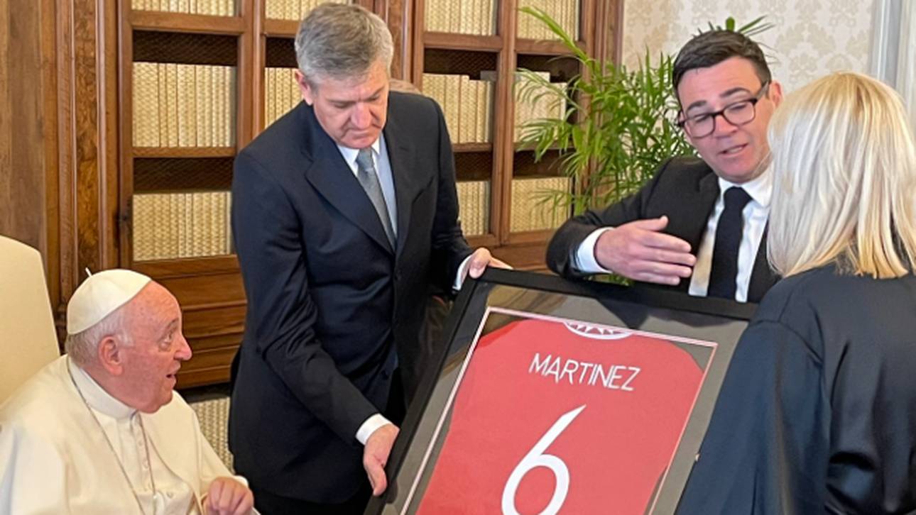 ManUnited-Trikot für Papst