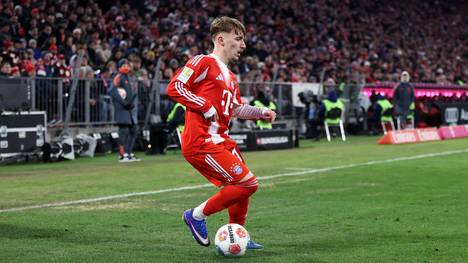 Der Übersteiger-Fail von Lennart Karl im Spiel gegen Hoffenheim ging im Netz viral. Für Vincent Kompany kein Grund, seinen Youngster zu tadeln.