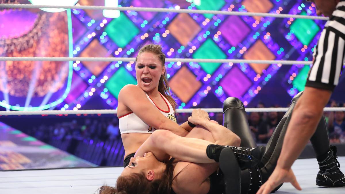 Am Ende aber gibt es den erwarteten klaren Sieg durch Aufgabe