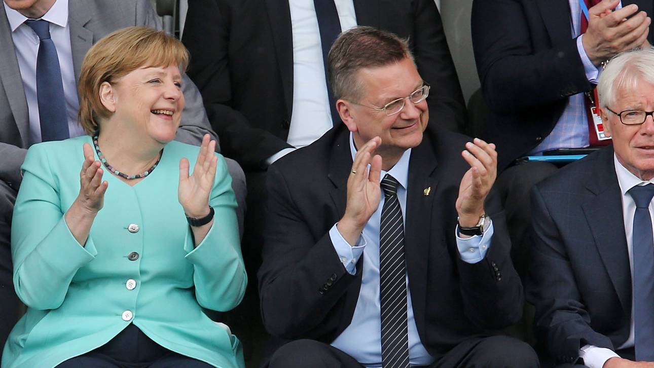 Merkel drückt DFB-Team die Daumen