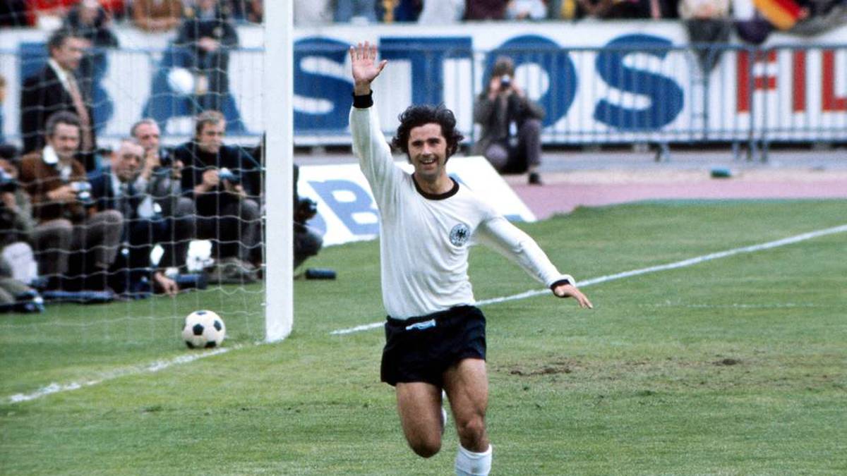 EM 1972: Der offizielle Spielball war der "Telstar Durlast" von Adidas