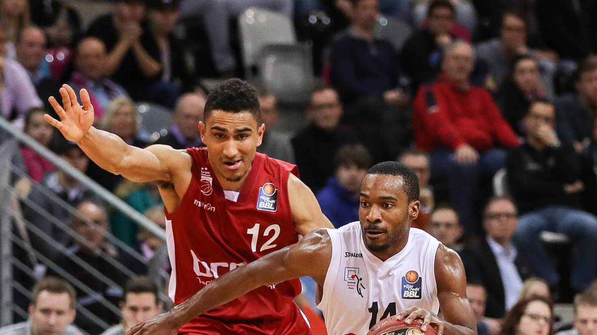 Aufbauspieler Josh Mayo ist der entscheidende Faktor im Bonner Spiel. Mit 15,7 Punkten im Schnitt war der 30-Jährige der Topscorer bei den Telekom Baskets. Zusätzlich setzte er seine Mitspieler durchschnittlich fünfmal pro Partie in Szene. Gegen Bamberg ist er als Scorer und Vorlagengeber gefragt. Ein Weiterkommen Bonns wäre eine Sensation