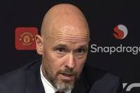 Manchester United musste sich am Sonntag eine enttäuschende 0:3-Schlappe gegen Liverpool ergehen lassen. Trainer Erik ten Hag erklärt, dass die neuen Spieler Zeit für die Eingewöhnung benötigen.