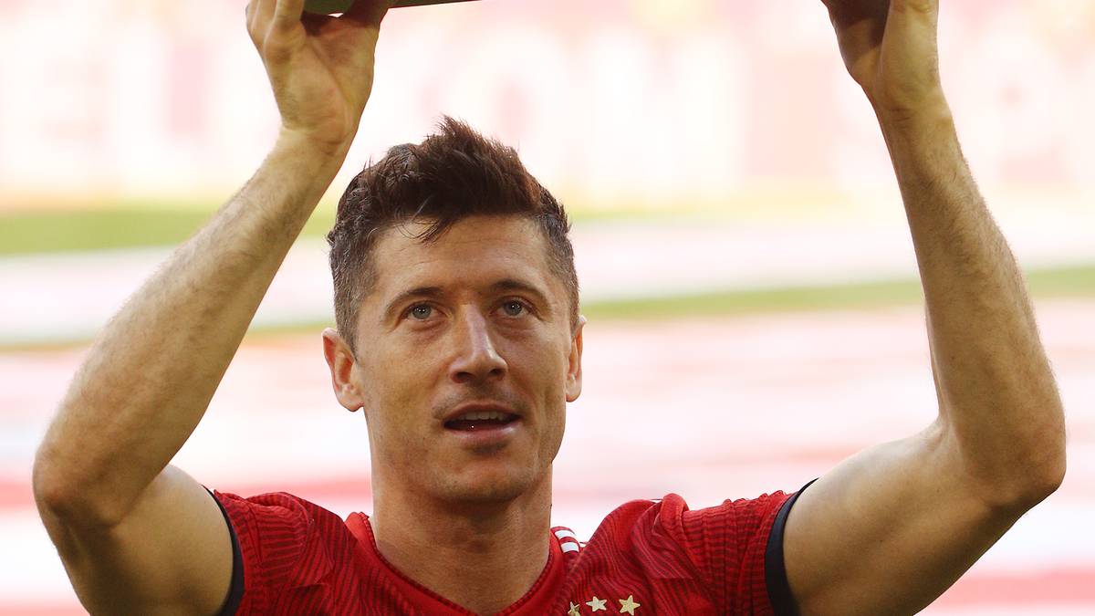 FC Bayern Muenchen v VfB Stuttgart - Bundesliga