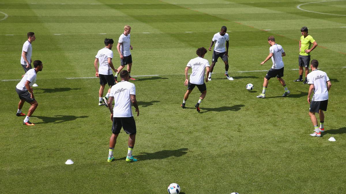 Wie schon am Vortag stehen auch am zweiten richtigen Trainingstag Gruppenübungen auf dem Trainingsplan