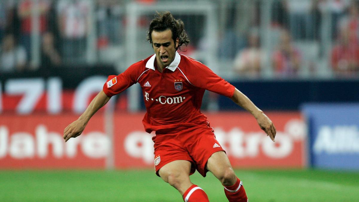 Ali Karimi, Al-Ahli (2005/2006) - FLOP: Wirklich verstanden hatte den Transfer des damaligen Fußballers des Jahres in Asien zum FC Bayern niemand. Nach einer relativ guten ersten Saison (20 Spiele/2 Tore) baute der Iraner im Folgejahr ab und verließ den Klub in Richtung Katar. 2011 holte ihn Felix Magath für die Rückserie zum FC Schalke. Nach nur einem Kurzeinsatz war das Kapitel Bundesliga für Karimi danach endgültig vorbei.