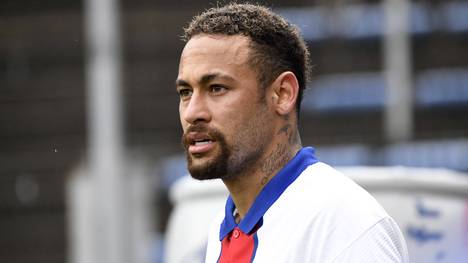 Immer wieder hatte er mit einer Rückkehr zum FC Barcelona kokettiert, doch nun bahnt sich bei Superstar Neymar ein großes PSG-Bekenntnis an.   