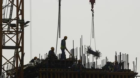 Die Baustellen in Katar sind für die Arbeiter immer noch sehr gefährlich