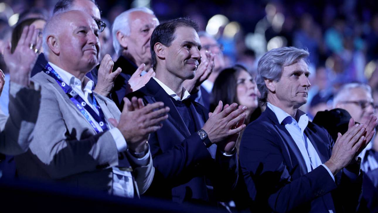 Rafael Nadal verfolgte das Finale zwischen Carlos Alcaraz und Novak Djokovic in der Rod-Laver-Arena