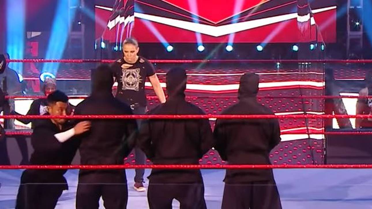 Kurioses Comeback bei WWE RAW