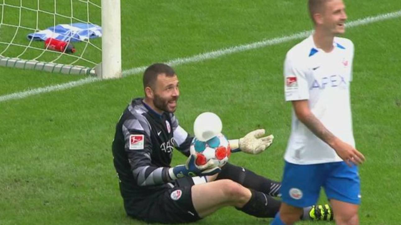 2. Liga: Kuriose Szene in Hannover