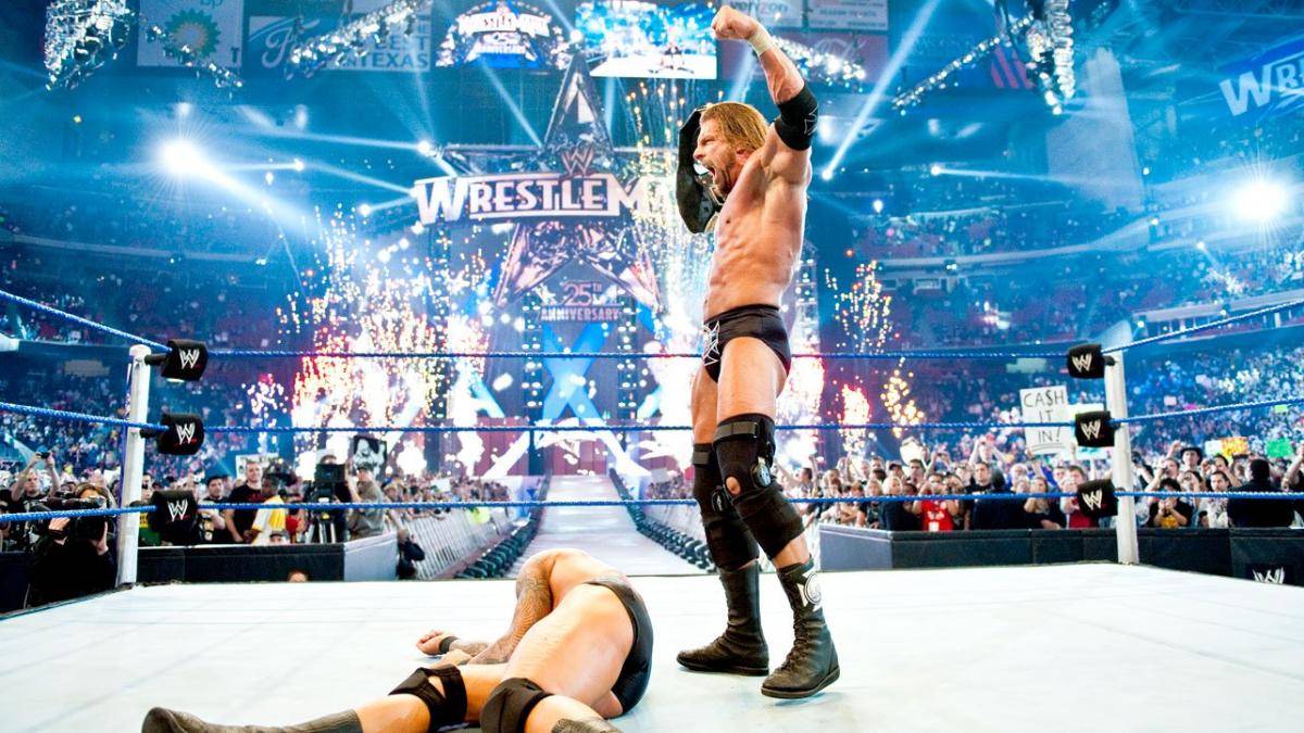 WRESTLEMANIA XXV: TRIPLE H besiegt RANDY ORTON. "The Game" offenbarte 2009, dass die WWE-Fans weiter mit ihm rechnen mussten. Etwas überraschend verteidigte er seinen WWE-Titel gegen den aufstrebenden Bösewicht Orton