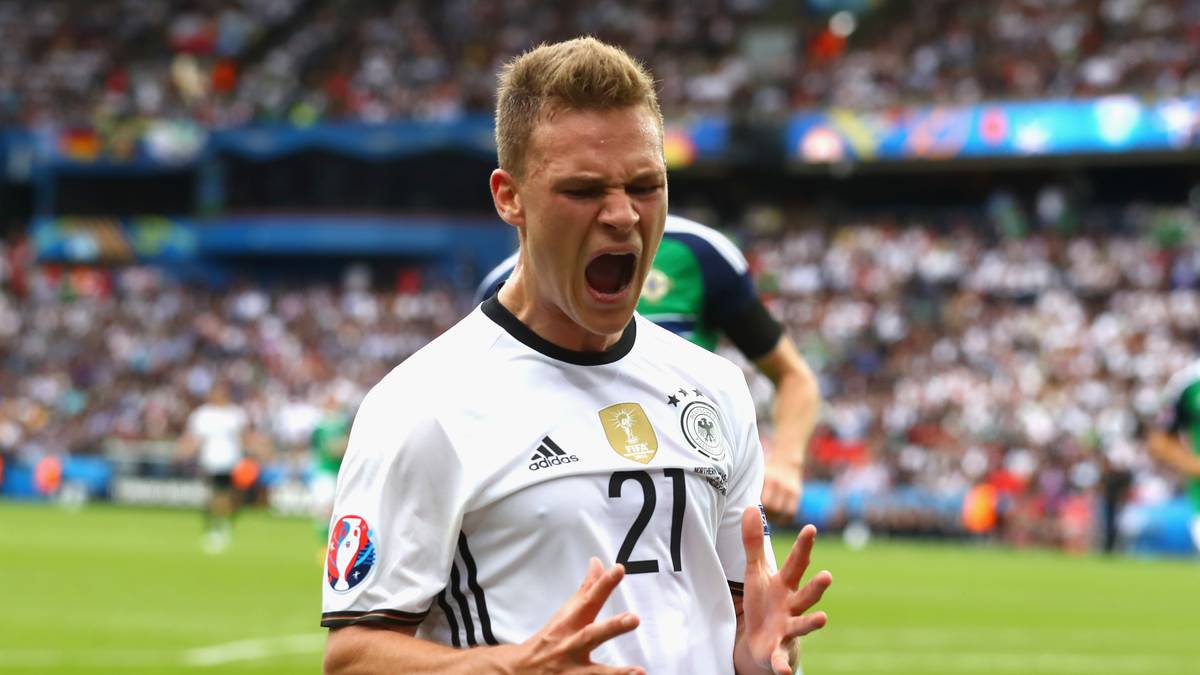 Kam zum letzten Gruppenspiel gegen Nordirland – und spielte auf der fachfremden Rechtsverteidiger-Position so stark, dass man ihn sich nie mehr aus der Mannschaft wünschte