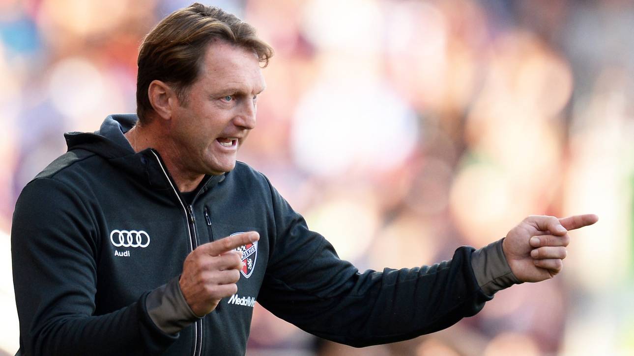 Hasenhüttl klärt Torwartfrage