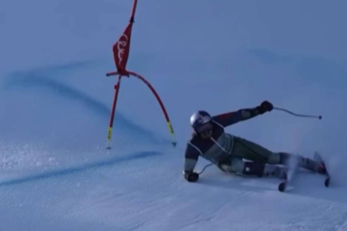 Spektakulär hatte Marcel Hirscher nach fünf Jahren sein Ski-Comeback gegeben. Jetzt ist die Saison für den Ausnahmefahrer wegen eines Kreuzbandrisses gelaufen. Selbst ein Karriereende steht nun im Raum.