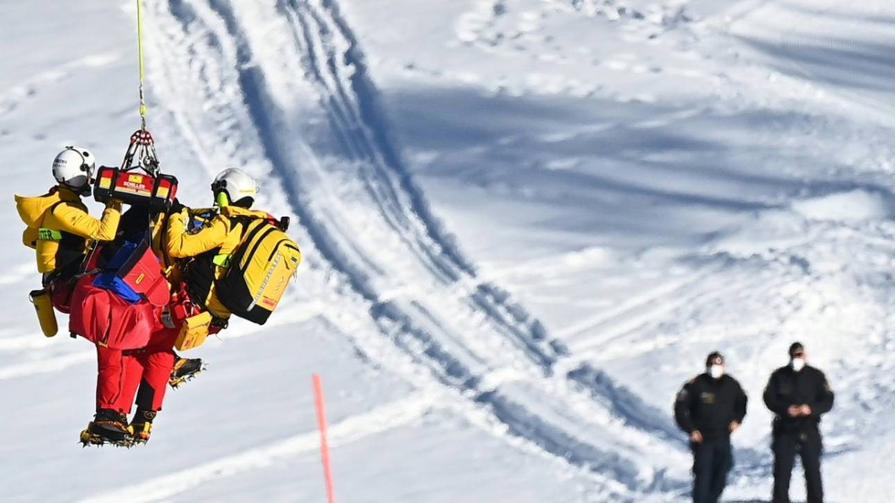 Chaos-Rennen in Kitzbühel: Feuz siegt, Deutsche stark, Kryenbühl stürzt schwer