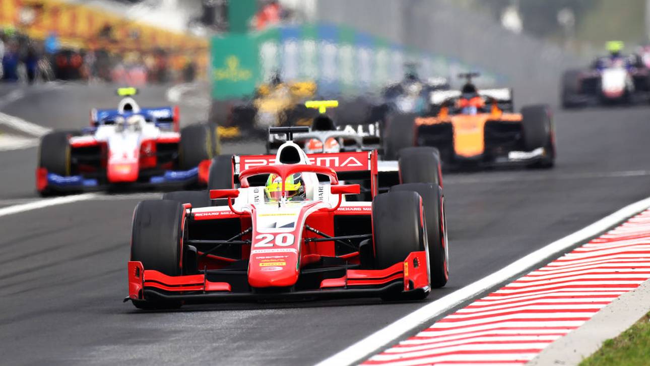 Schumacher fährt erneut auf Podest