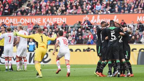 Der 1. FC Köln protestiert gegen Hannover 96