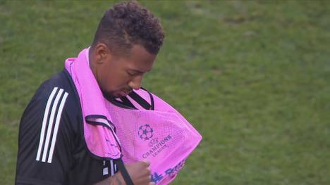 Selbst im Urlaub trainiert Jerome Boateng derzeit rund um die Uhr, denn der vertragslose Ex-Münchner will in der Champions League angreifen. An Angeboten mangelt es ihm nicht.