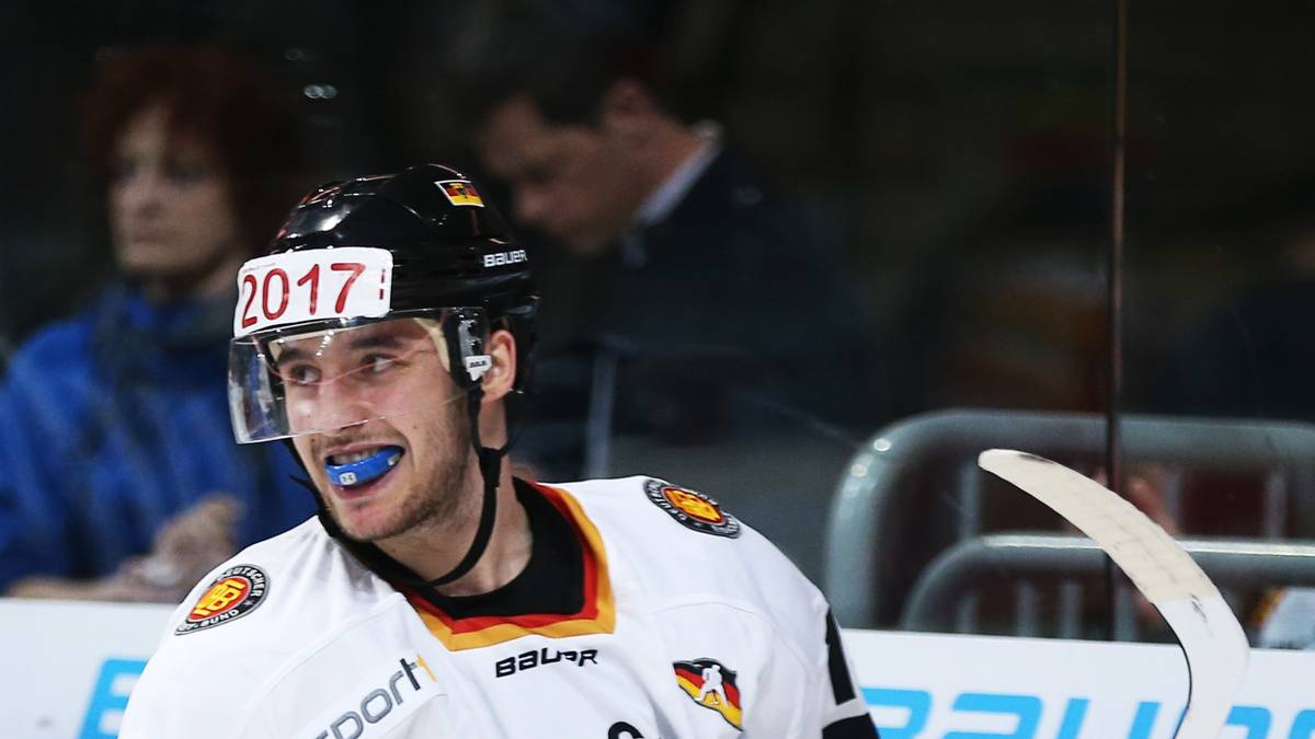 TOBIAS RIEDER: Nach den Absagen seiner Kollegen aus Nordamerika ist der 22-Jährige der einzige NHL-Star im Kader. Schon jetzt ist er der größte Landshuter Eishockey-Held seit Erich Kühnhackl. In der NHL gelang ihm ein wahrer Raketenstart. Gleich bei seinem Debüt für die Arizona Coyotes gelang ihm ein Tor. Wenig später stellte der Niederbayer mit zwei Unterzahlttreffern innerhalb von 58 Sekunden einen Rookie-Rekord auf. 