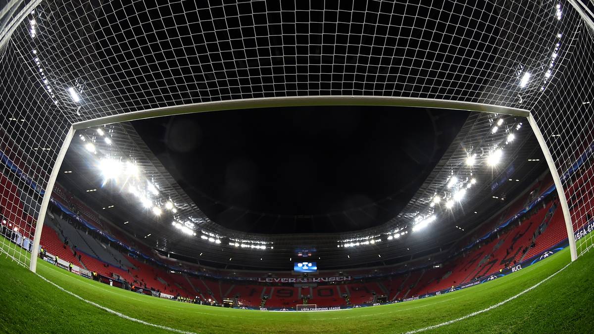 Gibt es tatsächlich eine Art Fußball-Wunder in der BayArena zu Leverkusen? Gegen Champions-League-Titelverteidiger FC Barcelona will Bayer tatsächlich noch irgendwie das Weiterkommen schaffen