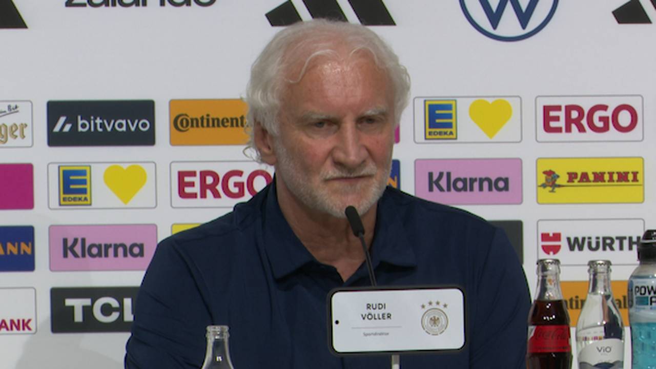 Fan-Frust bei DFB-Ankunft? Völler reagiert
