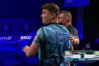 Beim Halbfinale der PDC Europe Super League zwischen Paul Krohne und Dragutin Horvat kommt es zu einem kuriosen Zählfehler. 