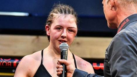 Cheyenne Hanson gewann den Kampf gegen Alina Zaitseva trotz einer enormen Schwellung