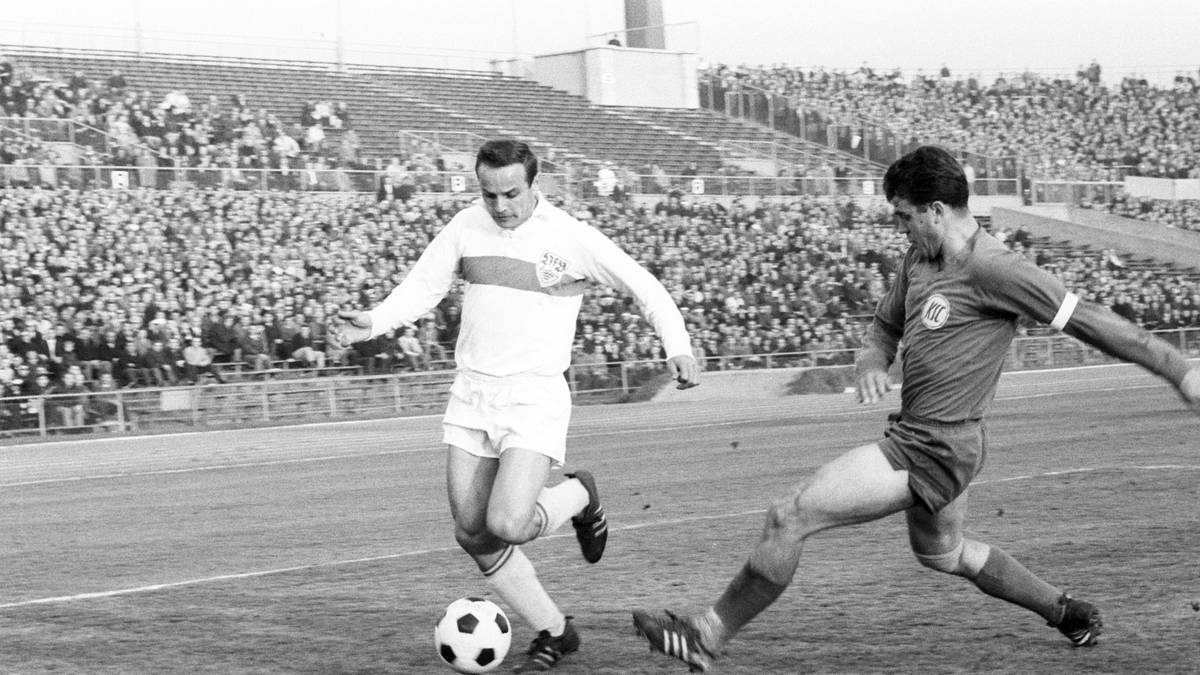 PLATZ 10 - VfB Stuttgart: 55