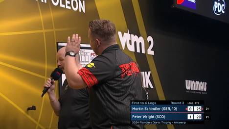 Martin Schindler verliert in der zweiten Runde der Flanders Darts Trophy mit 2:6 gegen Peter Wright und scheidet aus.