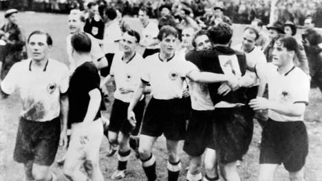 Die deutsche Nationalmannschaft wurde 1954 in Bern Weltmeister