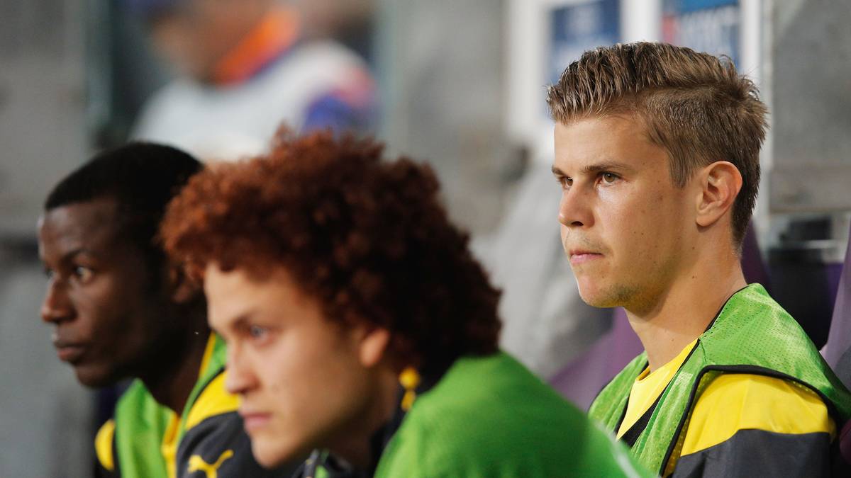 FALSCHES VERSPRECHEN - MUSTAFA AMINI (18, Wechsel 2011/12): Kennen Sie den noch? Der Boulevard erfand schnell den Spitznamen BVB-Pumuckl, besonders gezaubert hat der Australier aber nie. Verabschiedete sich nach Dänemark und spielt da mittlerweile für Aarhus GF