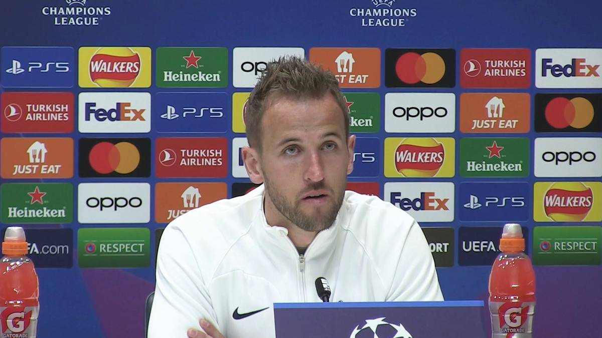 Harry Kane will sich vom angeblichen Interesse des deutschen Fußball-Rekordmeisters nicht beeinflussen lassen. Der Engländer erklärte, der FC Bayern ist ein Topklub, aber sein Fokus gelte Tottenham.