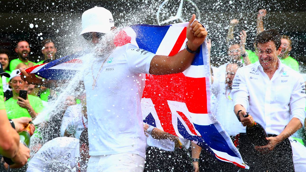 Trotz Drama: Hamilton holt WM-Titel