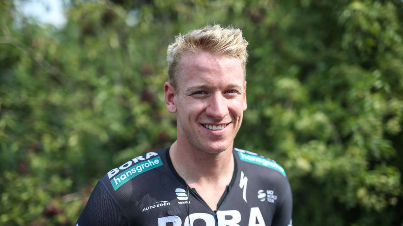 Ackermann sprintet an die Spitze