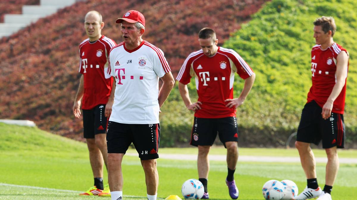 Zur Saison 2011/12 beerbt überraschend Altmeister Jupp Heynckes Louis van Gaal, mit dem Ziel, die Dominanz der Bayern wiederherzustellen. Das gelingt nicht auf Anhieb