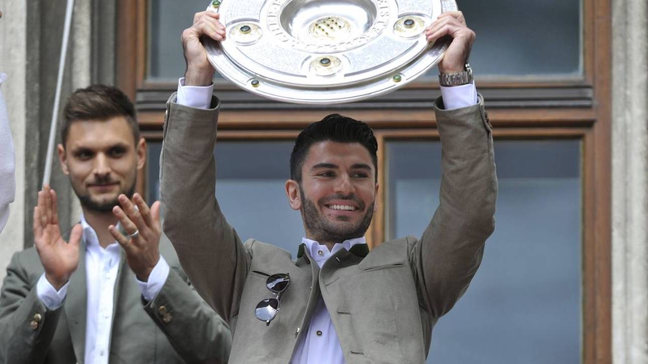 Serdar Tasci gewann 2016 mit dem FC Bayern das Double