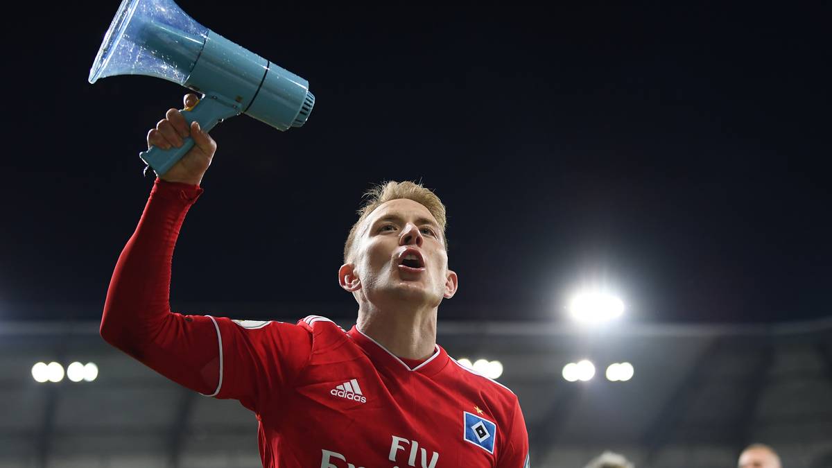 ABGÄNGE - LEWIS HOLTBY: Spätestens seit seiner Spielverweigerung samt Kritik an Trainer Hannes Wolf und der darauffolgenden Suspendierung ist klar, dass Holtby beim HSV keine Zukunft mehr hat. Schon zuvor hatten die Hamburger angekündigt, ihn im Sommer ablösefrei ziehen zu lassen