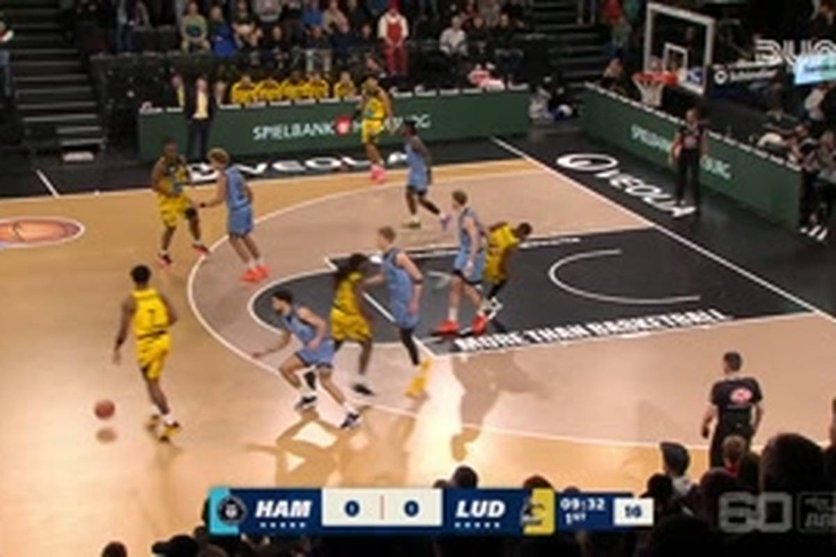 Spiel Highlights zu Veolia Towers Hamburg - MHP RIESEN Ludwigsburg