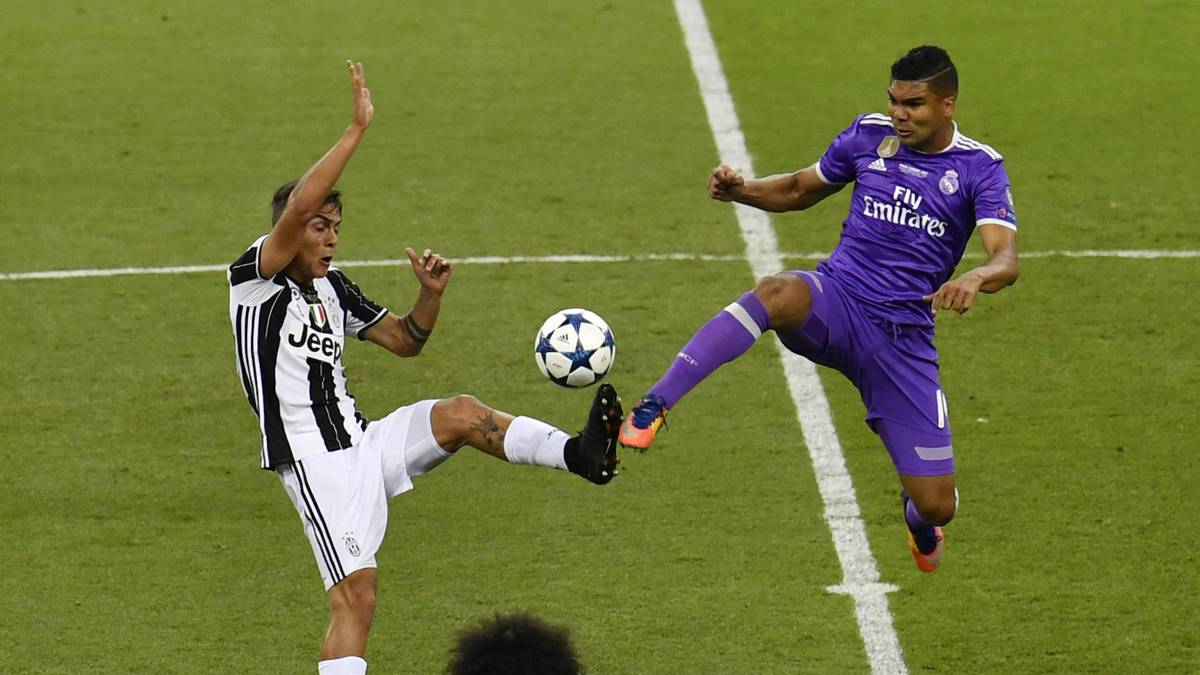 CASEMIRO: Hier und da unsicher im Passspiel, aber enorm wichtig im Spiel gegen den Ball. Fasste sich in der 61. Minute ein Herz und traf mit dem Glück des Tüchtigen und dank Sami Khediras Hacke zur erneuten, vorentscheidenden Führung. SPORT1-Note 2