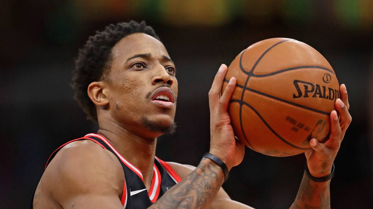 PLATZ 3 - TORONTO RAPTORS (43-17): Die Toronto Raptors sind etwas überraschend das stabilste Team im Osten. All-Star DeMar DeRozan zählt zu den Top-15-Scorern der NBA, trifft seine Dreier immer besser. Auch das Teamspiel läuft über Point Guard Kyle Lowry flüssig