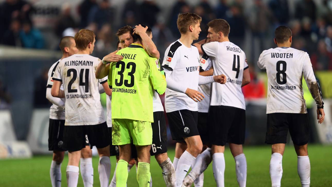 Sandhausen klettert auf Rang sechs