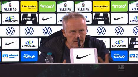 "Van Bommel raus!" skandierten einige Wolfsburg-Fans nach der Pleite gegen Freiburg. Darauf angesprochen, antwortet van Bommel, wird allerdings von Christian Streich unterbrochen und unterstützt.