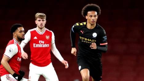 SPORT1 erfuhr, dass noch in diesem Monat entschieden werden könnte, ob Leroy Sané bereits in diesem Sommer wechseln darf.
Da der 24-Jährige noch bis 2021 vertraglich an die Citizens gebunden ist, sind es die Engländer, die grünes Licht für einen Transfer geben müssen. 