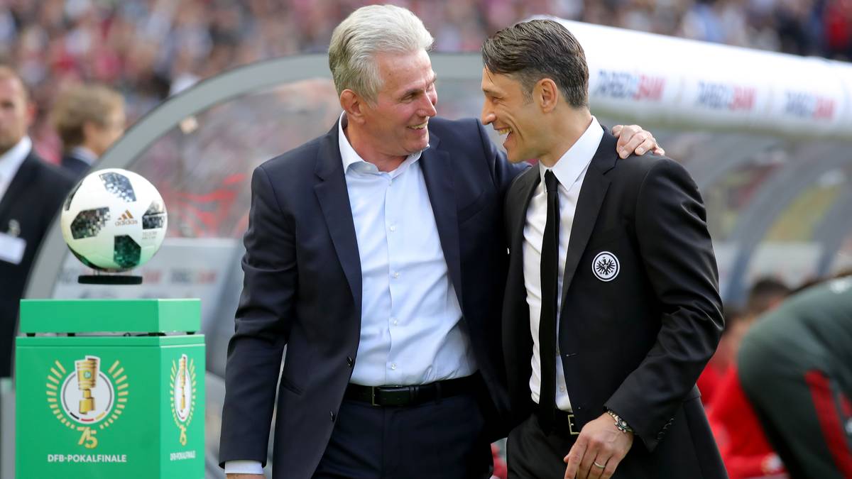 Dies ist auch eine Anspielung auf Eintracht-Trainer Niko Kovac (r.), der zur folgenden Saison die Münchner von Heynckes übernimmt