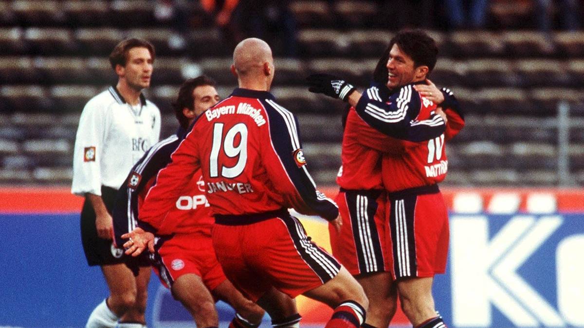 PLATZ 8: Lothar Matthäus (FC Bayern) - 38 Jahre, 7 Monate, 30 Tage - 121 Tore markierte der Rekordnationalspieler in der Liga für Gladbach und Bayern, das letzte gelang ihm beim 6:1-Sieg gegen den SC Freiburg im November 1999